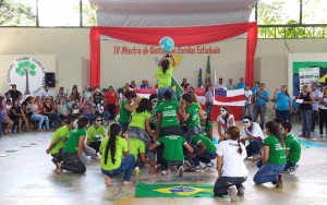 Durante o evento, escolas apresentaram números culturais.