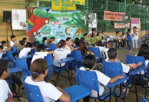 Alunos participaram de debates.