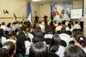 Práticas e metodologias de ensino diferenciadas foram apresentadas pelos professores. 