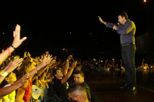 No Bumbódromo de Parintins, comunidade escolar e população de Parintins prestigiaram o evento de encerramento das Mostras de Gestão.