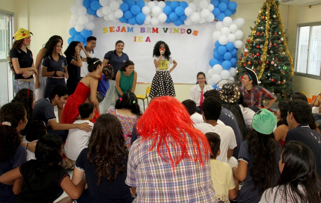 Alunos do IEA em visita assistencial a Casa Vhida (3)