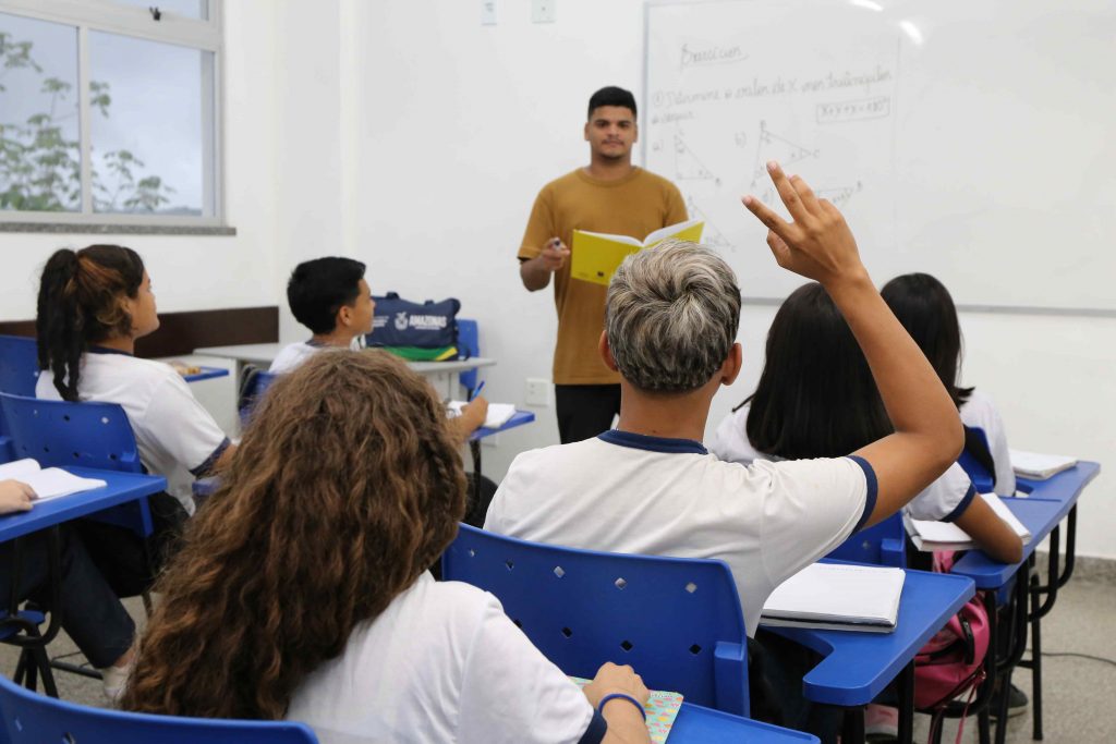 Educação_Matemática_ Euzivaldo Queiroz-Seduc-AM