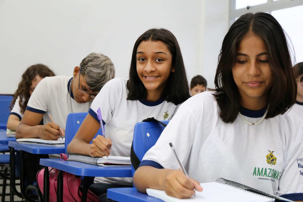 Alunos em Sala de Aula_Euzivaldo Queiroz-Seduc-AM (17)