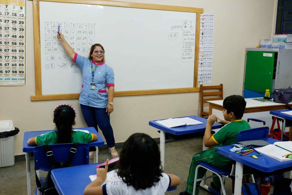 Educação_Professor em Sala de Aual_Euzivaldo Queiroz