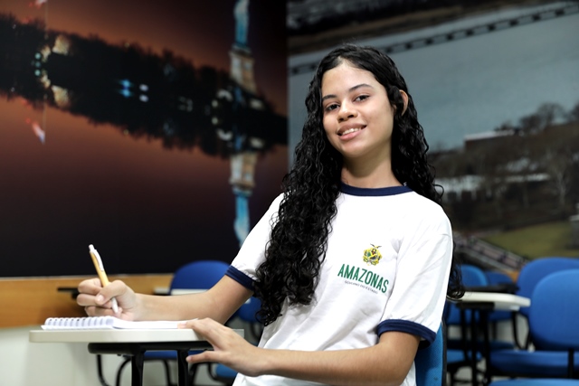 A entrega de documentação dos inscritos no Jovem Bilíngue pode ser feitas até dia 9 de fevreiro Fotos Alex Pazuello Secomj