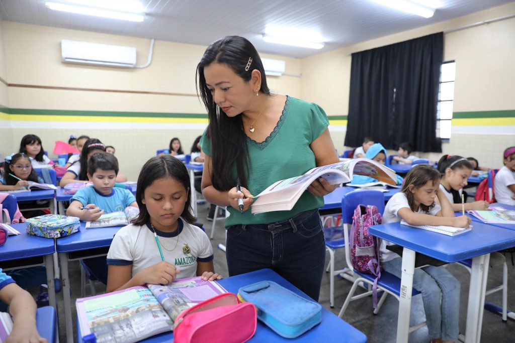 Secretaria de Educação divulga lista de professores aprovados em PSS 2024 - Foto Euzivaldo Queiroz-Seduc - 1