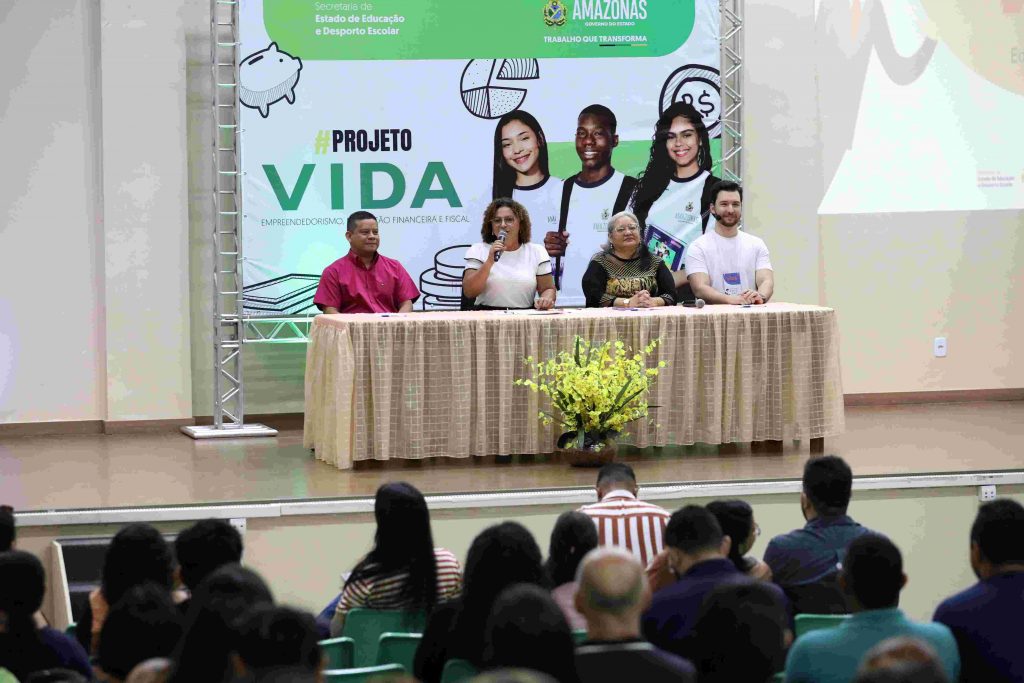 Educação_Secretaria Edilene Pinheiro na abertura do Projeto Vida