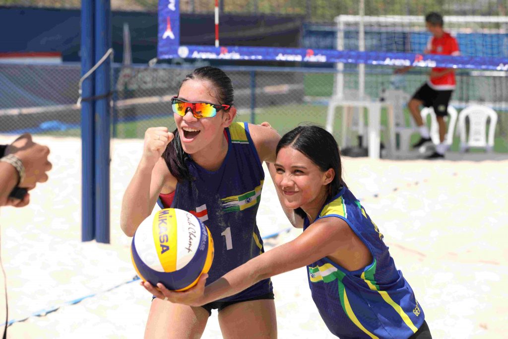 Educação_jogadoras Aline e Indra_Volei de Praia_Foto_Euzivaldo Queiroz