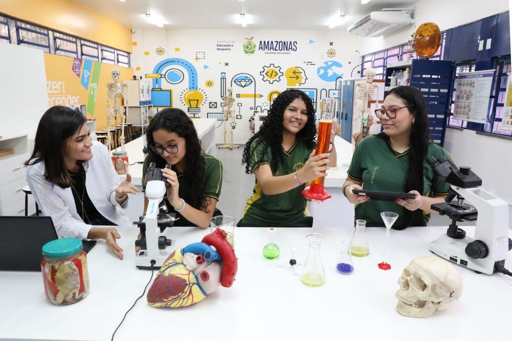 Educação_Inscrições abertas pra programa Futuras Cientistas_Foto_Euzivaldo Queiroz (3)